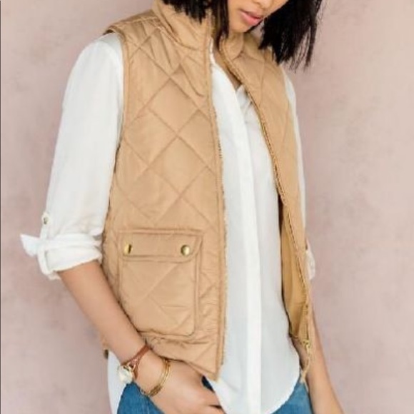 Quinn Puffy Vest - Picture 4 of 4